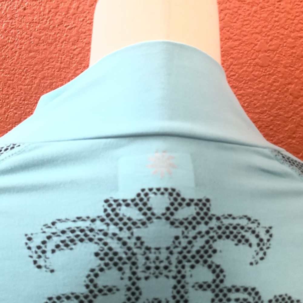 Athleta Pullover - image 7